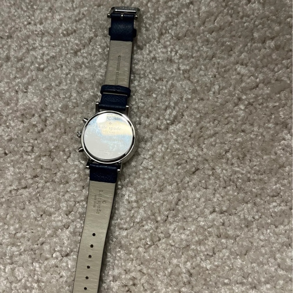 Watch - Picture 3 of 3